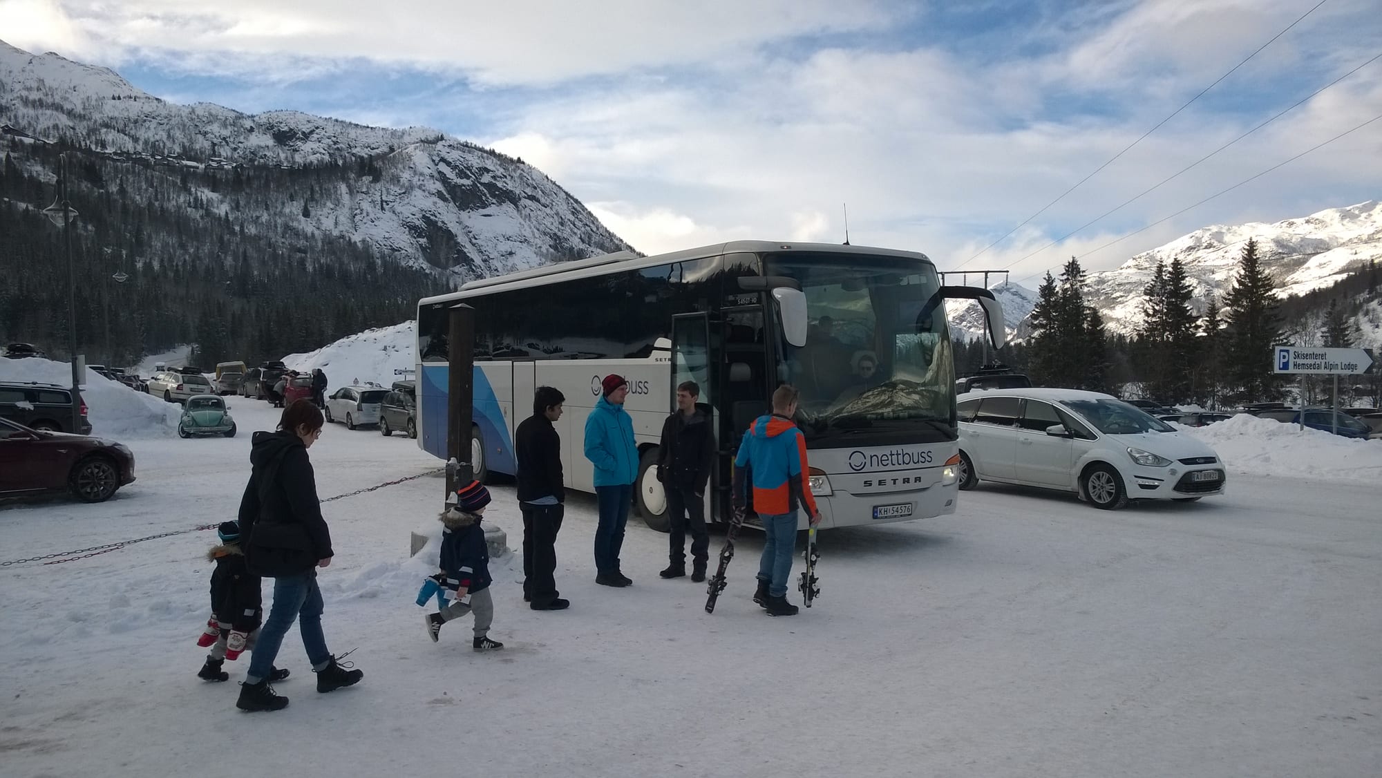 公司组织去 Hemsedal 滑雪那次坐的大巴